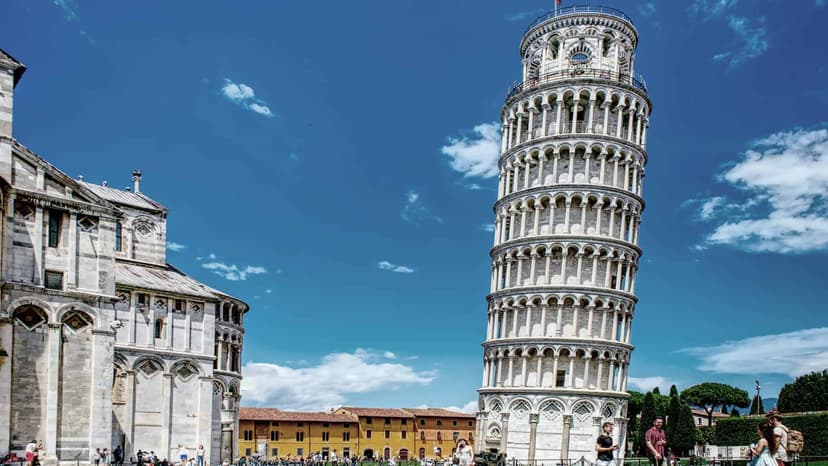 The leaning tower of Pisa, a shore excursion from Livorno